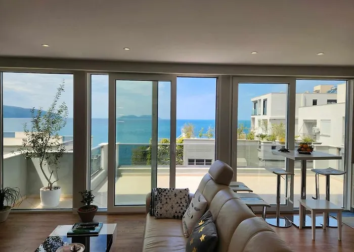 Breathtaking Sea-view Penthouse Appartement